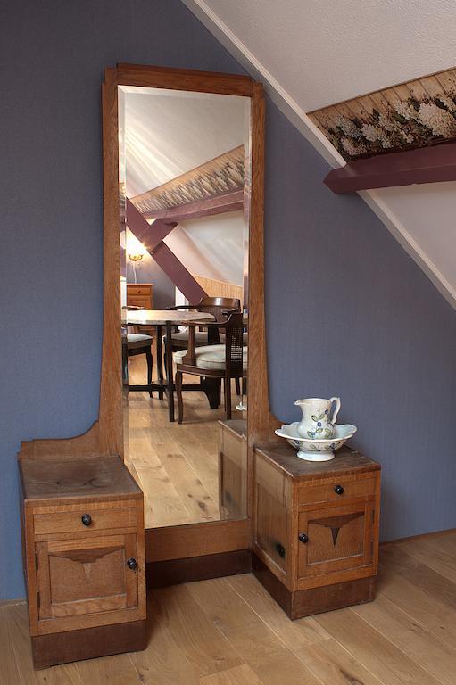 Bed And Coffee Het Kraaienest Zaandam Bilik gambar